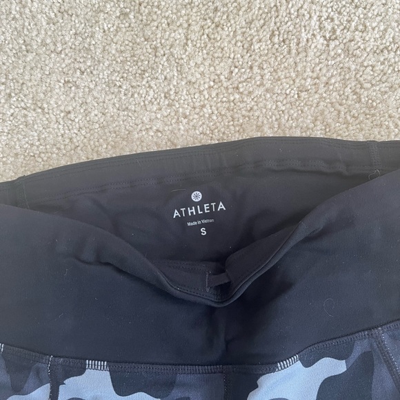 Athleta leggings (black camo) size small - Picture 2 of 3